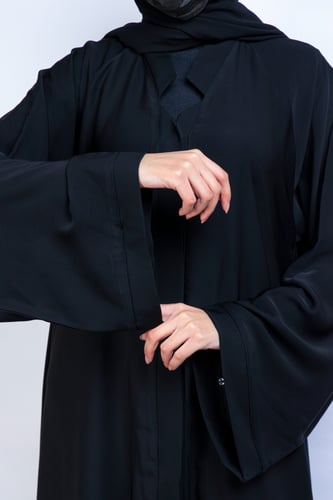 عباية lavania كلوش كم مربع سادة