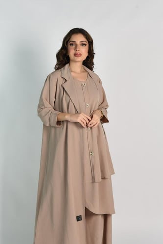 عباية ثلاثية القطع، تجمع بين الأناقة والراحة بتصمي...