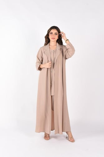 عباية ثلاثية القطع، تجمع بين الأناقة والراحة بتصمي...