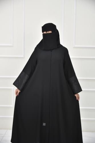 عباية كاجوال نص كلوش بتفاصيل جاكار على الأكمام