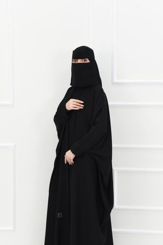 عباية سادة بشت كم عادي
