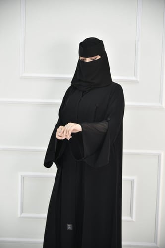 عبايه عمليه