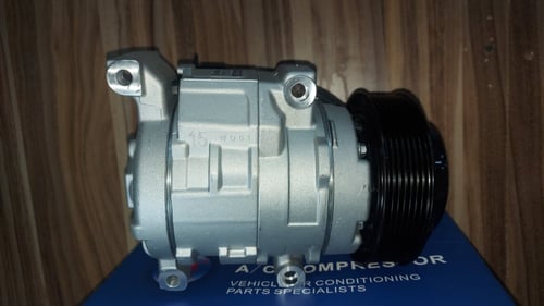 كمبروسر تويوتا هايلوكس انوفا برادو فورشنار مكينة 2...