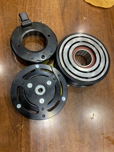 طقم مكرة كويل كلتش تايوتا كورولا 2006جديد