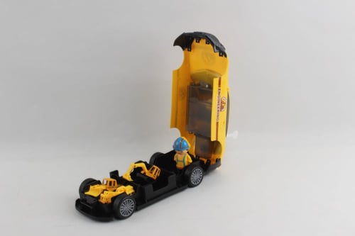 سيارة المعدات و الملحقات الداخلية