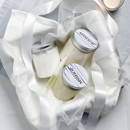 Hand whitening and nail lengthening set