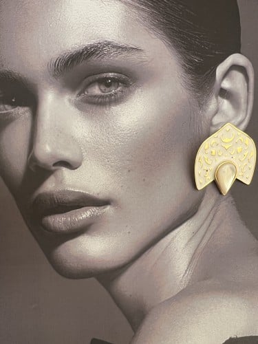 EARRING GOLDEN PLATED LUTUS