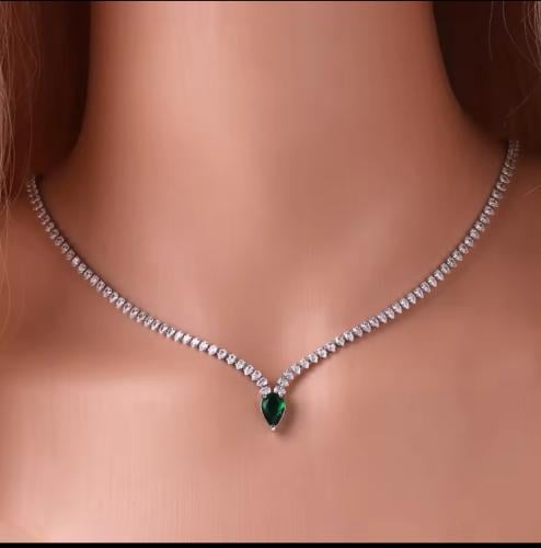 عقد تنس فضة بقطعة زركون أخضر