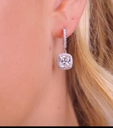 حلق فضة مرصع بالزركون ( روز قولد )