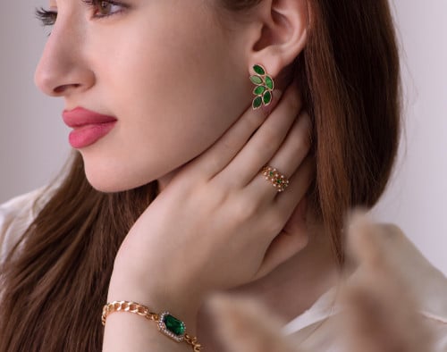 حلق مرصع بالصدف ( أخضر )