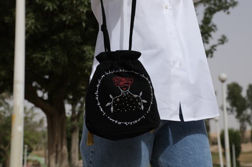 حقيبة مطرزة - شبيهك بدر التمّ بل أنتِ أنورُ