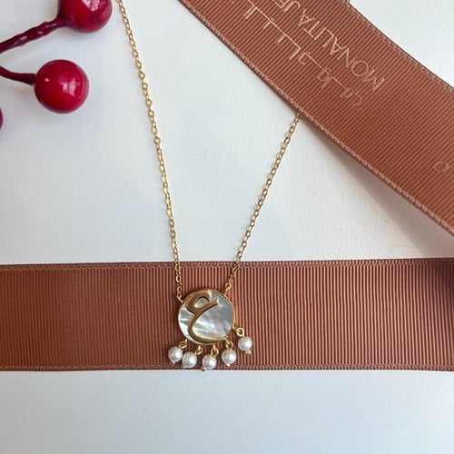 سلسلة تصميم خاص باللون الذهبي أو الفضي (N774) .