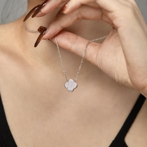 سلسلة ورد أنيقة اللون ذهبي وفض . (N949)