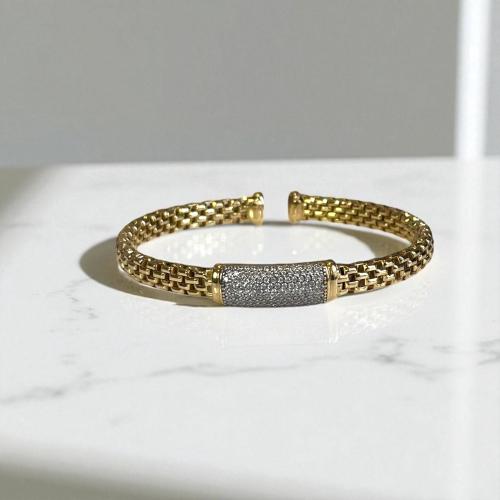 اسورة أنيقة