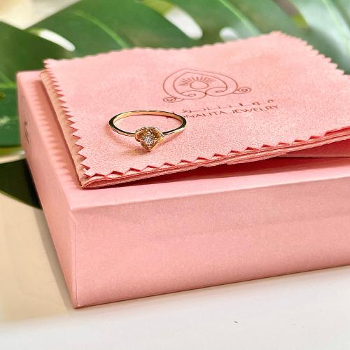 خاتم أنيق اللون ذهبي (R129) .