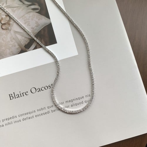 سلسلة تنس أنيقة اللون /فضي . (N926)