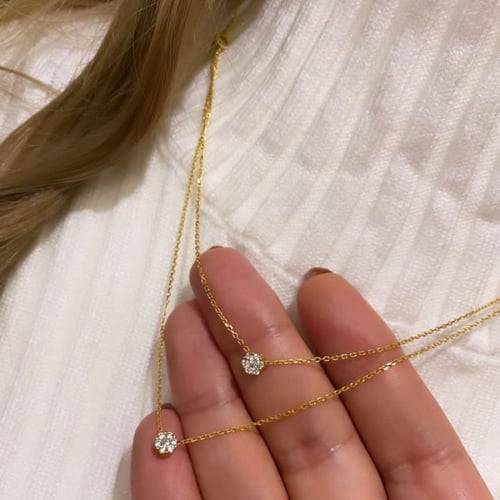 سلسلة أنيقة باللون الذهبي (N428).