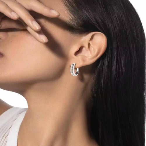 حلق ميسكا أنيق باللون الفضي . (E128)