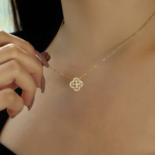 سلسلة الوردة الأنيقة يتم لبسها بطريقتين وبالجهتين...