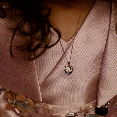 سلسلة أطفال باللون الذهبي (N686) .