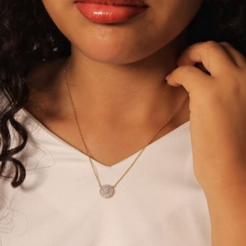 سلسلة أنيقة باللون الذهبي (N748) .