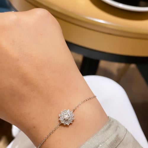 أسورة ورد أنيقة باللون الفضي (B734).