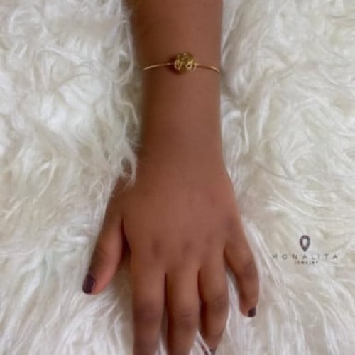 أسورة أطفال أنيقة اللون ذهبي (B665 ) .