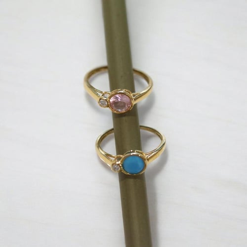 خاتم أنيق اللون ذهبي (R239) .