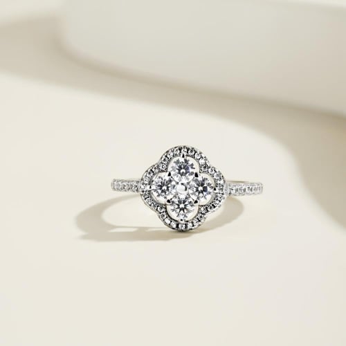 خاتم الأنيق باللون / فضي .(R437)