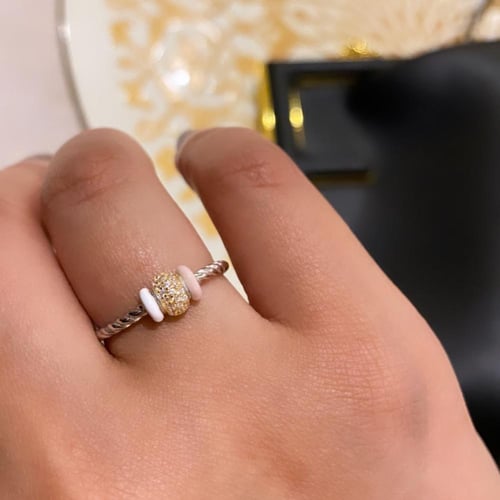 خاتم أنيق اللون فضي (R215) .