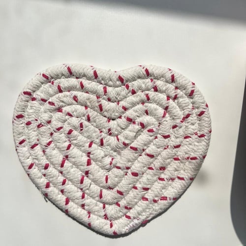 كوب عندما تضحكين تضحك الحياة - وردي