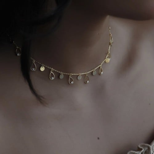 سلسلة أنيقة باللون / ذهبي . (N984)