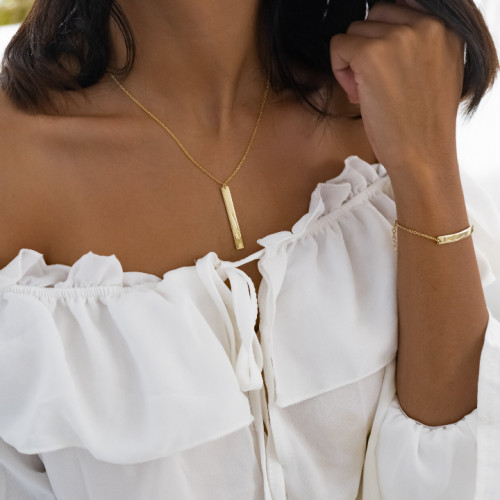 طقم أنيق مكون من قطعتين باللون الذهبي (SET888) .