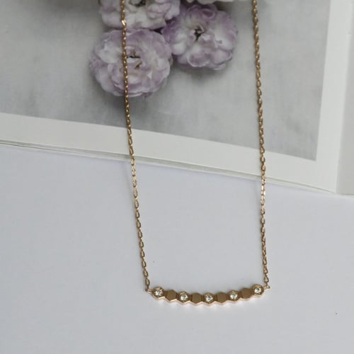 سلسلة أنيقة مقاومة للصدأ . (N992)