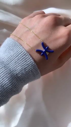 سلسلة برج الابراج باللون الذهبي (N437) .