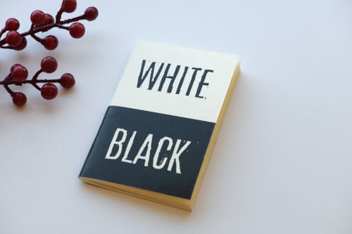 دفتر أبيض وأسود . (NOTEBOKE8)