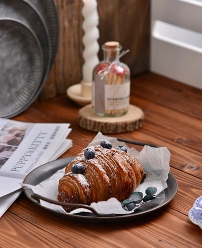 جدارية وارضية خشبية وجهان بالخشب السويدي