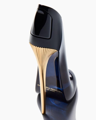 عطر كارولينا هيريرا قود قيرل او دي بارفان