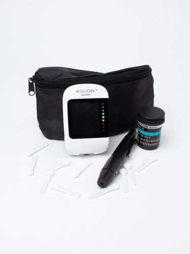 جهاز قياس السكر ACCU - CHEK INSTANT