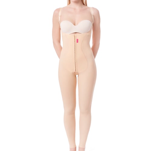 مشد طويل بعد عملية شفط الدهون لمنطقة الظهر والبطن...