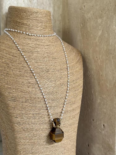 تعليقة شنط تولة من حجر لعطرك المفضل ولها ٣ استخدام...