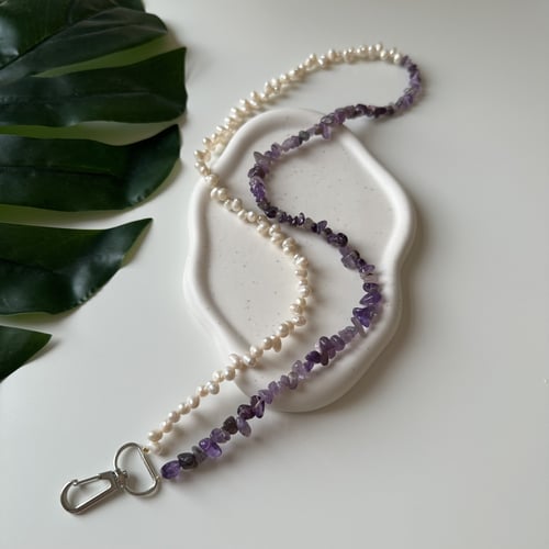 تعليقه بطاقه لولو زراعي وحجر بنفسجي