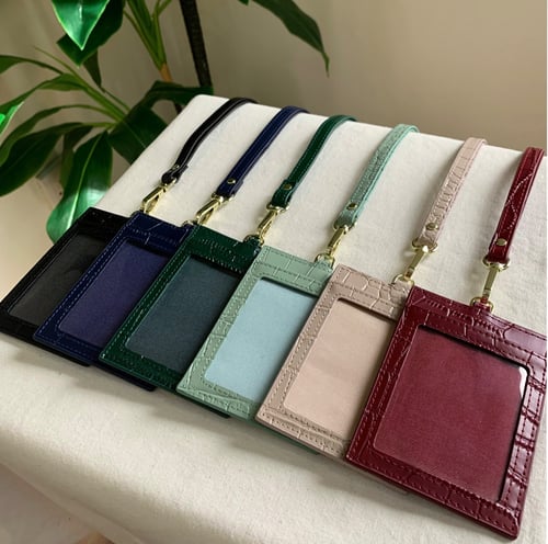 اي دي هولدر جلد