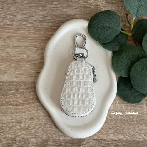 تعليقه سياره خرز مع هدب