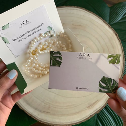 تعليقه بطاقه حجر بينك