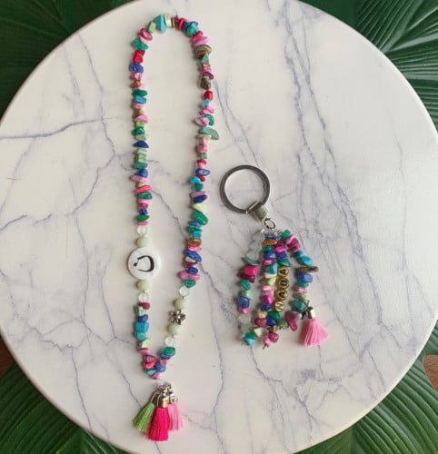 تعليقه سياره حجر ملون