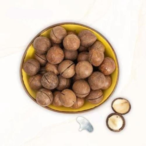 مكادميا بالقشر