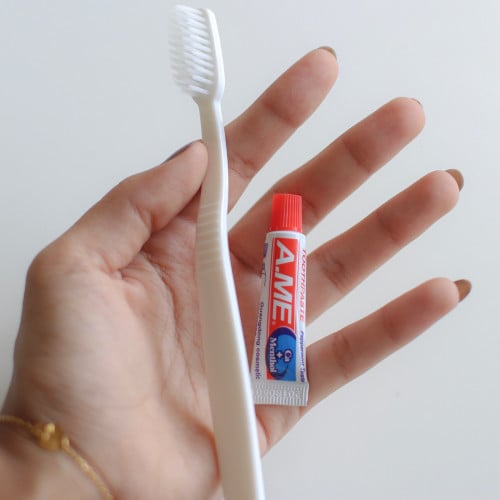 طقم 5 فرش ومعجون اسنان