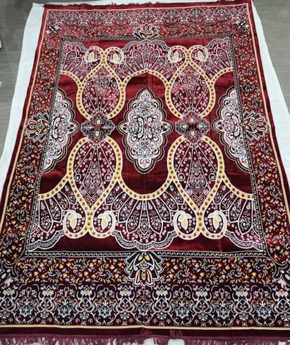 فرشة كبيرة للجلسات الخارجية