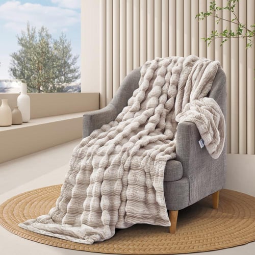 بطانية فرو مخطط من SFX